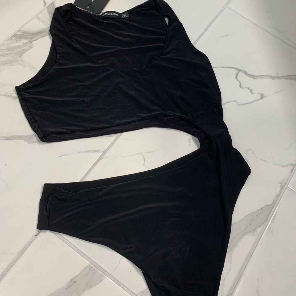 PrettyLittleThing Bodysuit - Picture 3 of 4